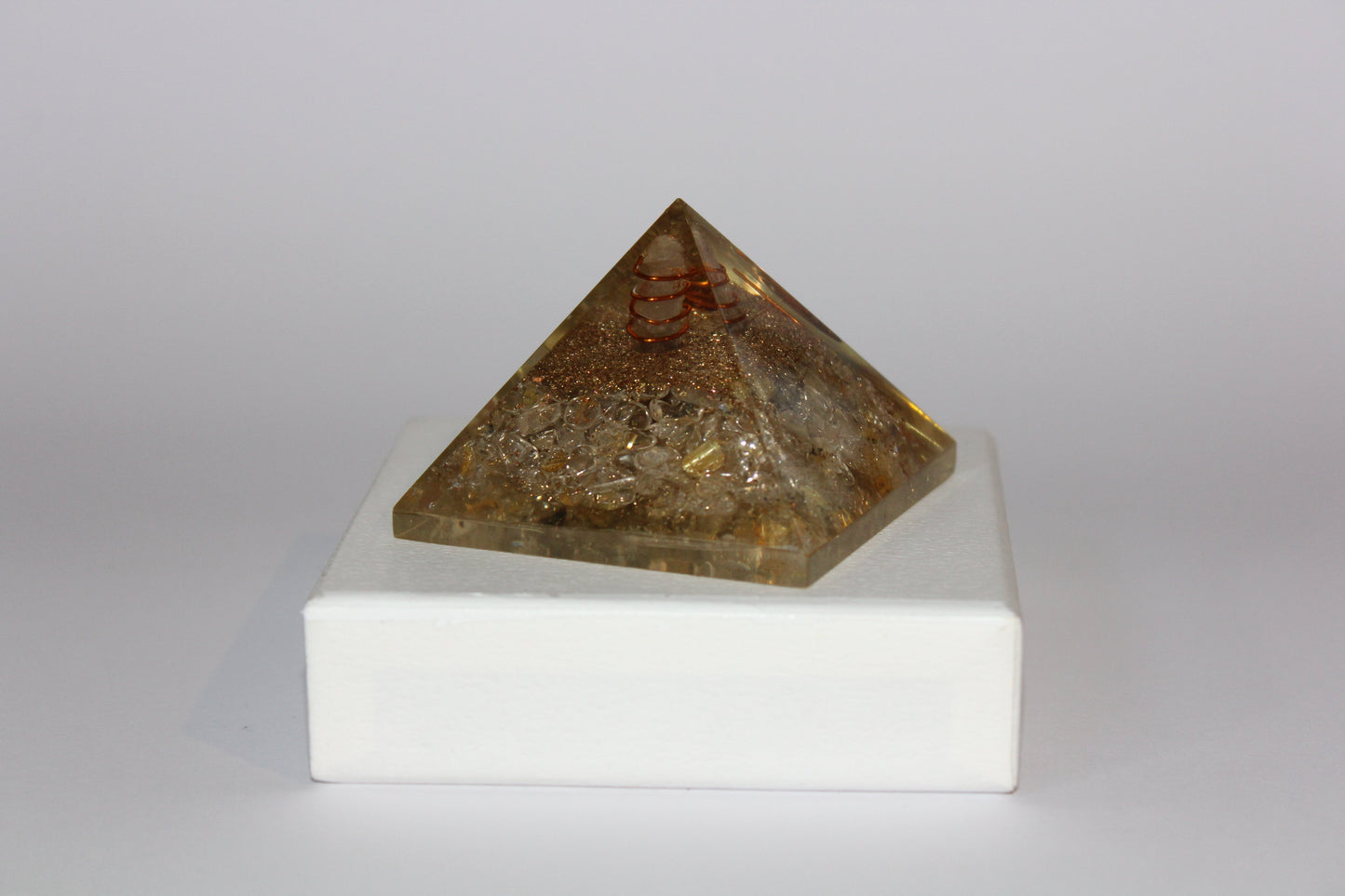 Pyramid - Orgonite - sml