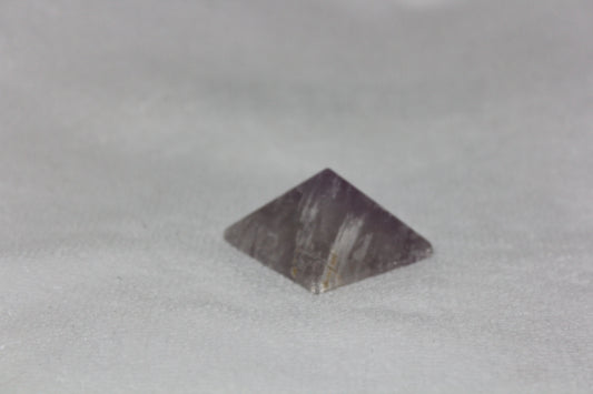 Pyramid - Amethyst - med