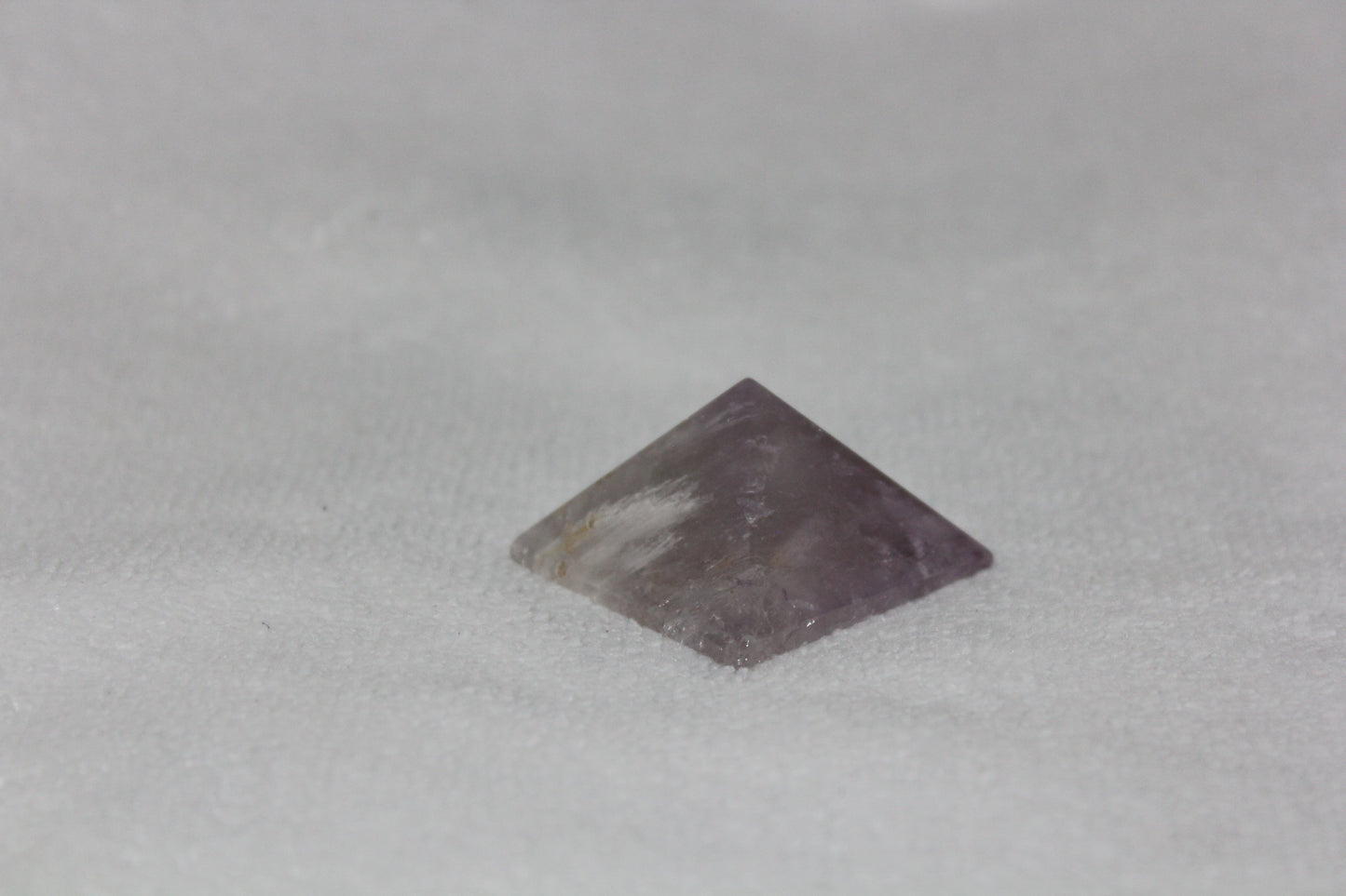 Pyramid - Amethyst - med