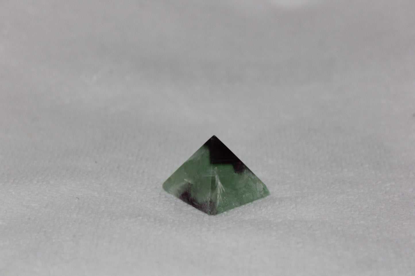 Pyramid - Fluorite - sml