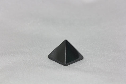 Pyramid - Hematite - sml/med