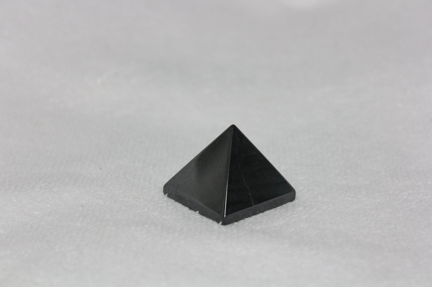 Pyramid - Hematite - sml