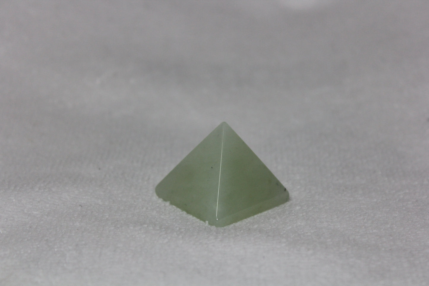 Pyramid - Jade - sml/med