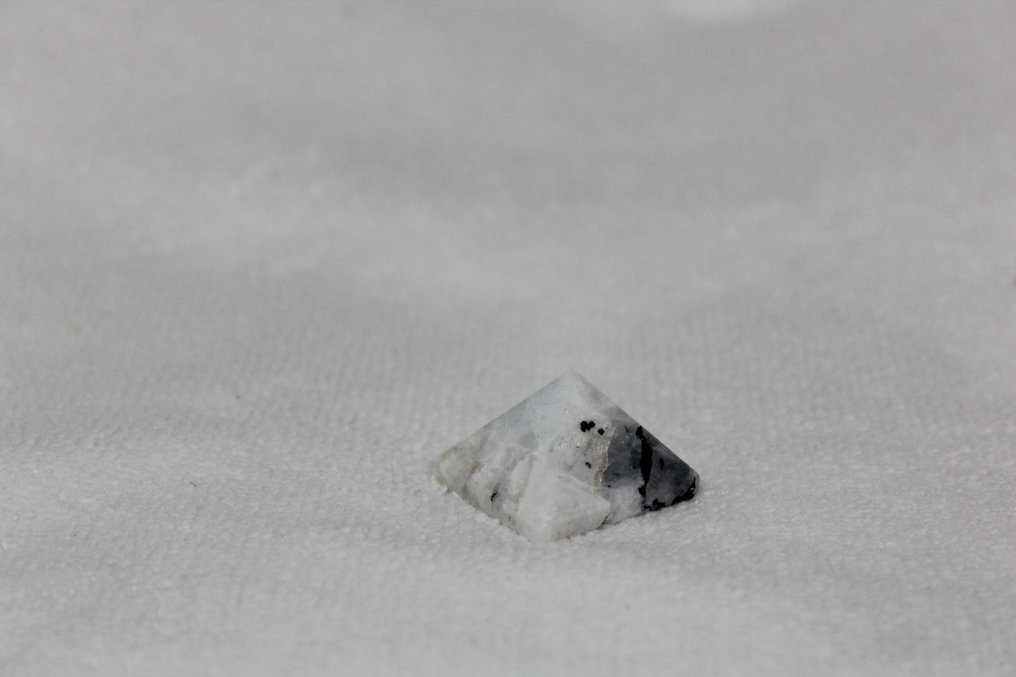 Pyramid - Moonstone - sml