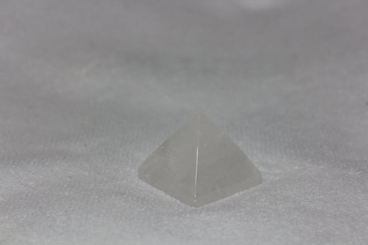 Pyramid - Quartz - Clear - sml/med