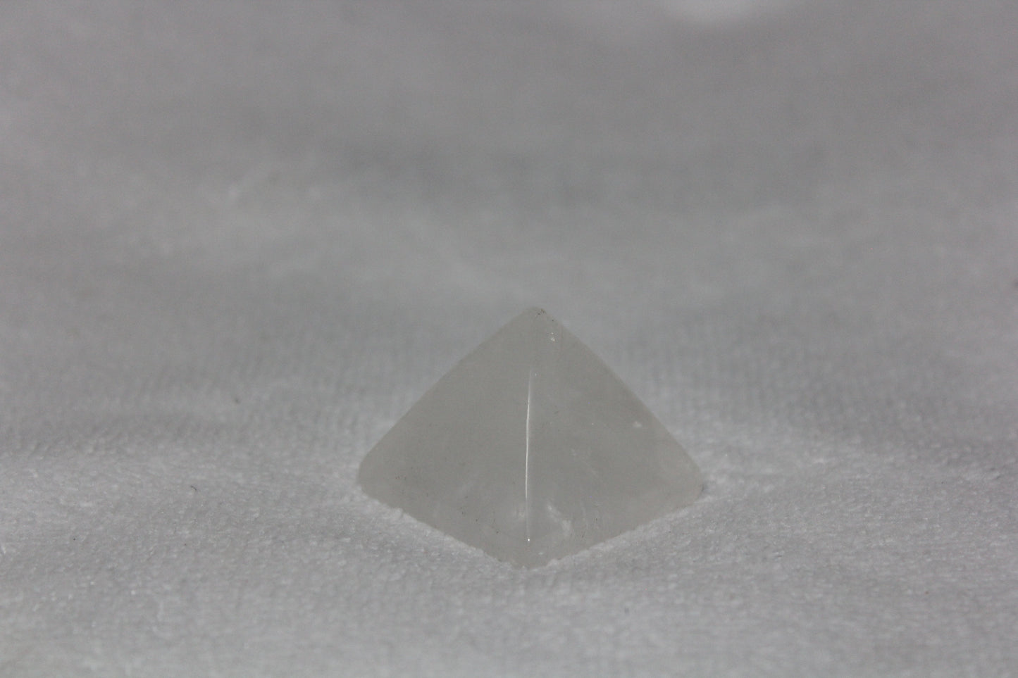 Pyramid - Quartz - Clear - sml/med