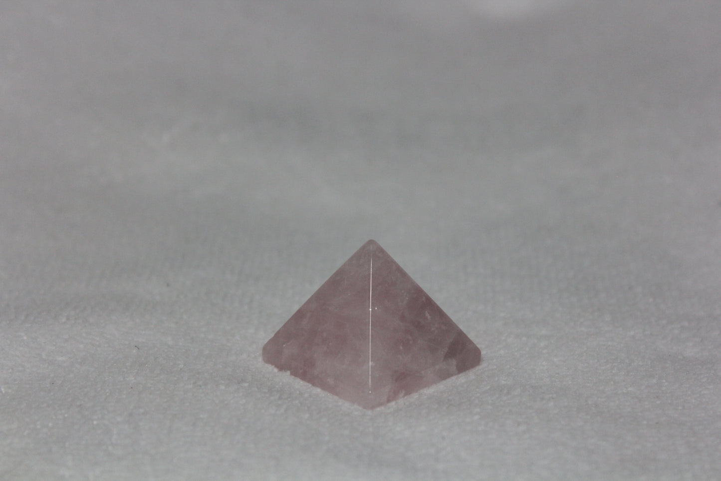 Pyramid - Quartz - Rose - sml