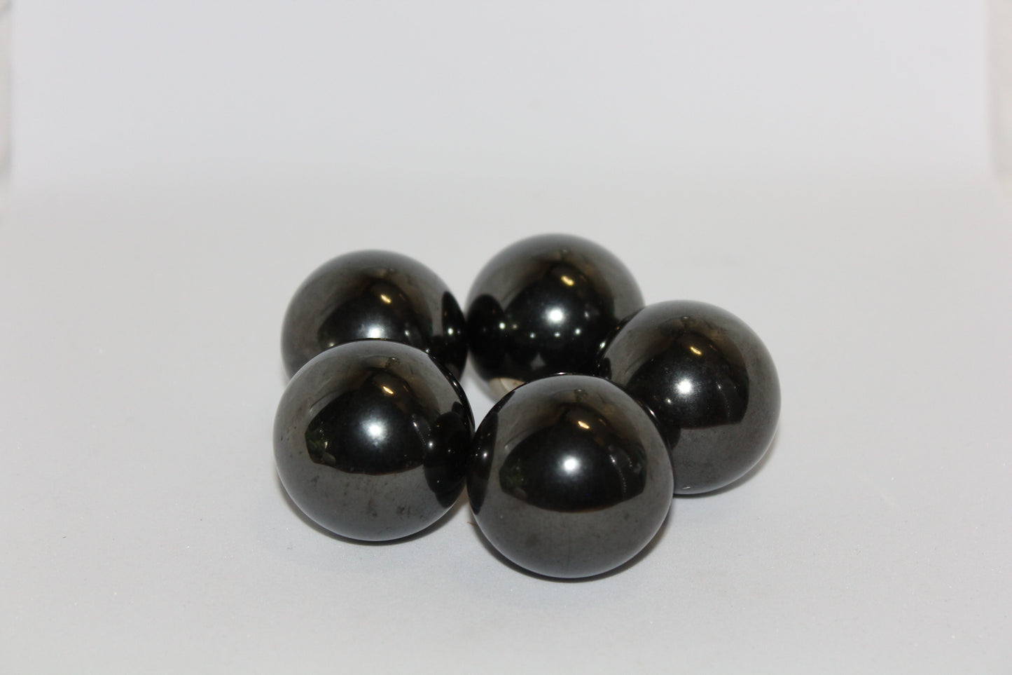 Sphere - Hematite - magnetic - sml