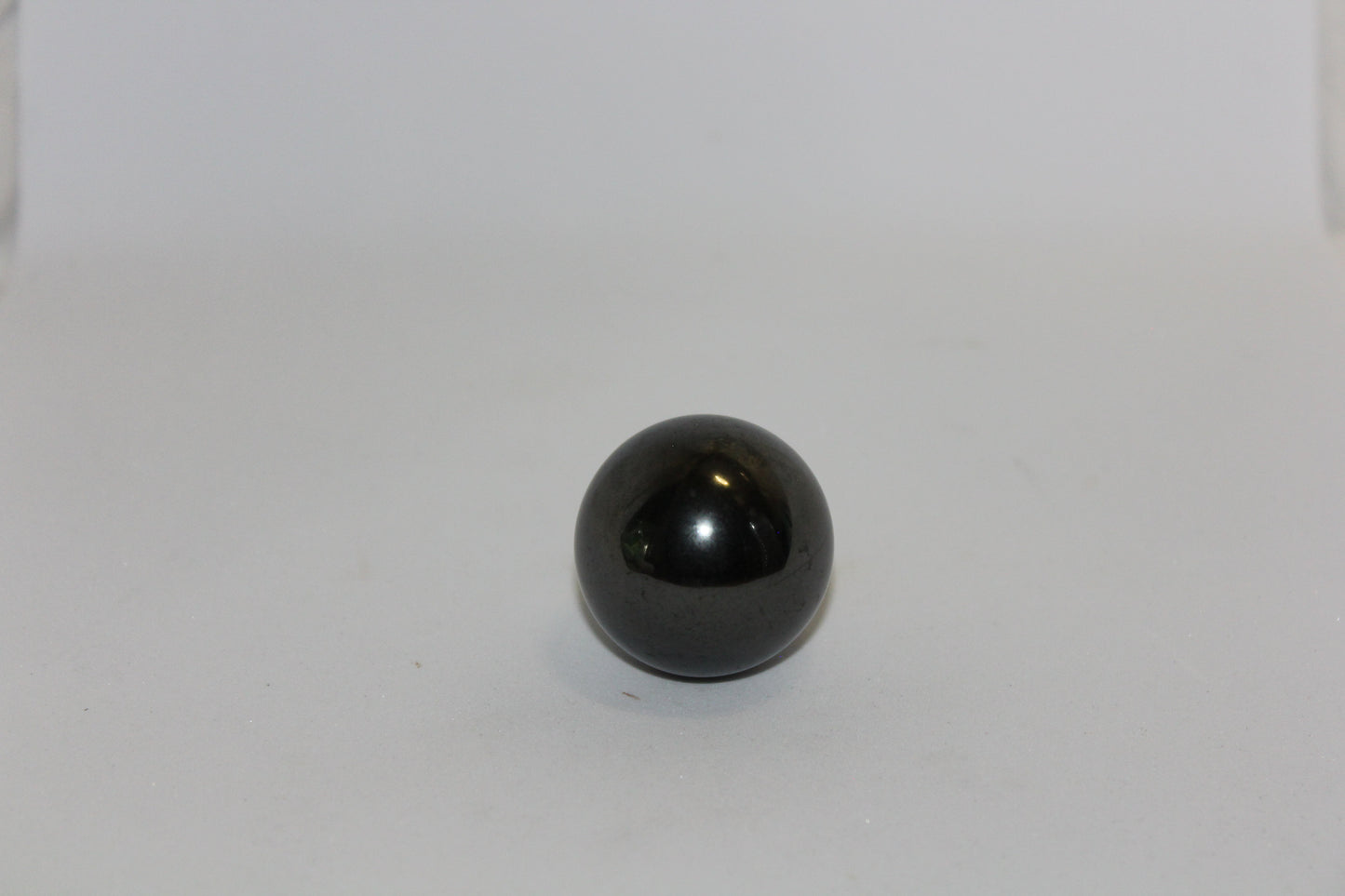 Sphere - Hematite - magnetic - sml
