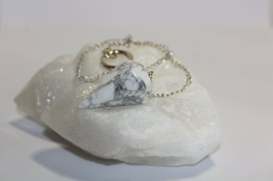 Pendulum - Howlite - white