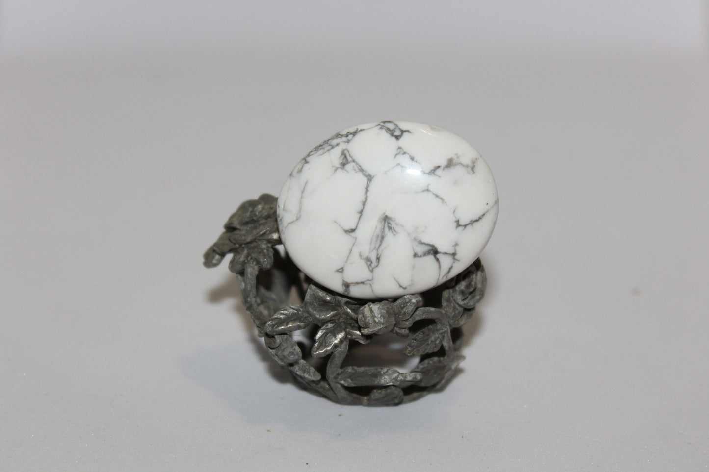 Palmstone - Howlite - white