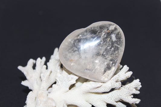 Heart - Clear Quartz - puff - med