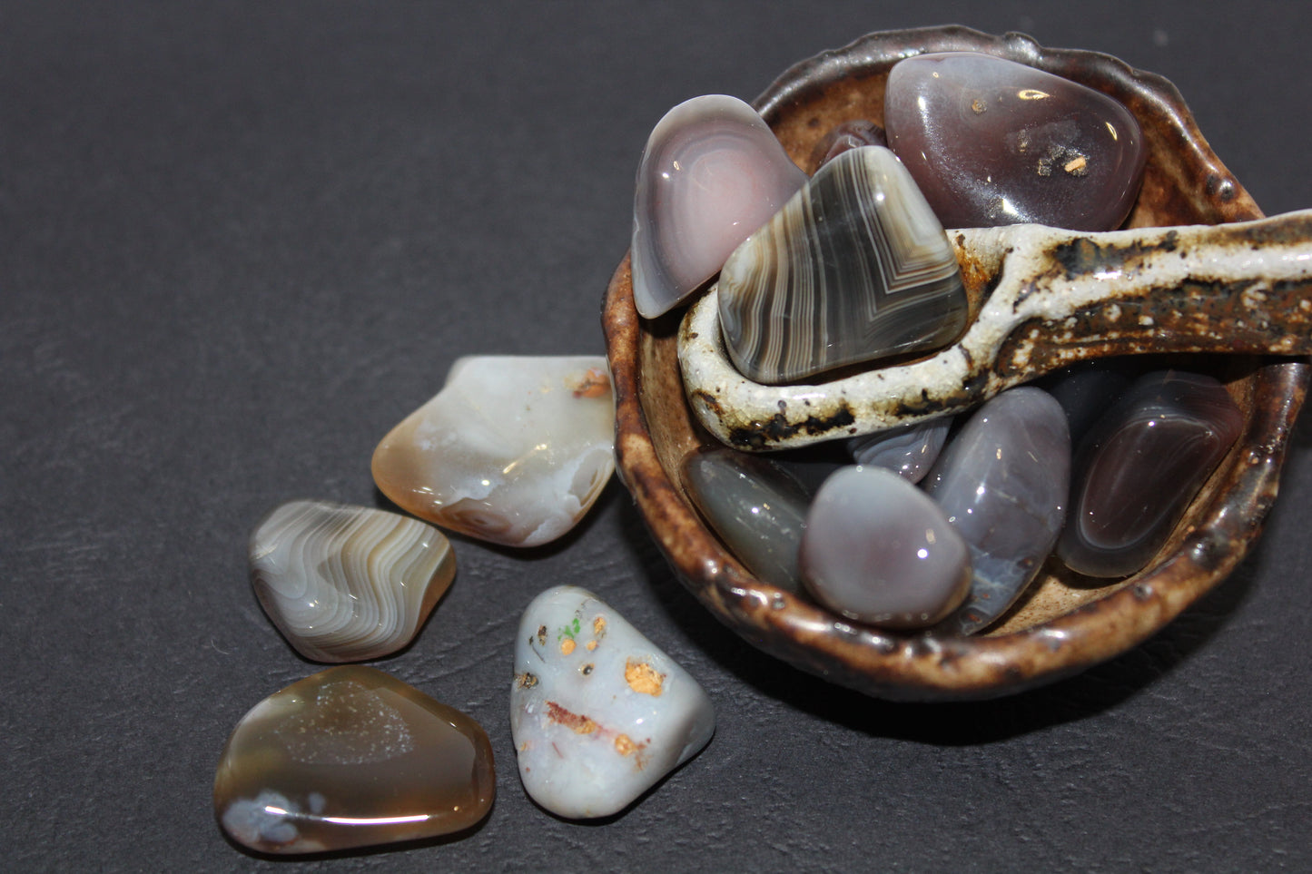 Tumbled - Grey Banded Agate