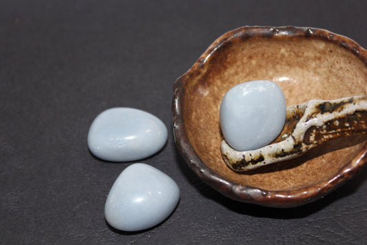 Tumbled - Angelite - A+ - lge