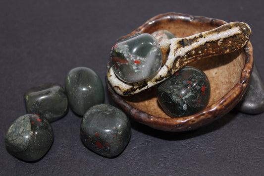 Tumbled - Bloodstone (Africa) - med