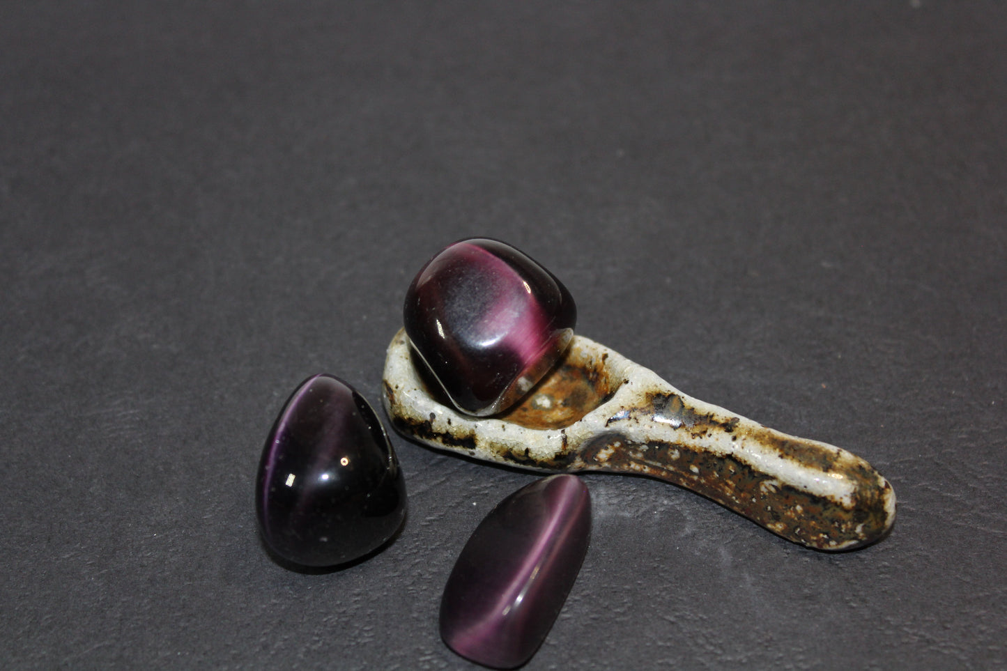 Tumbled - Cat's Eye - Purple