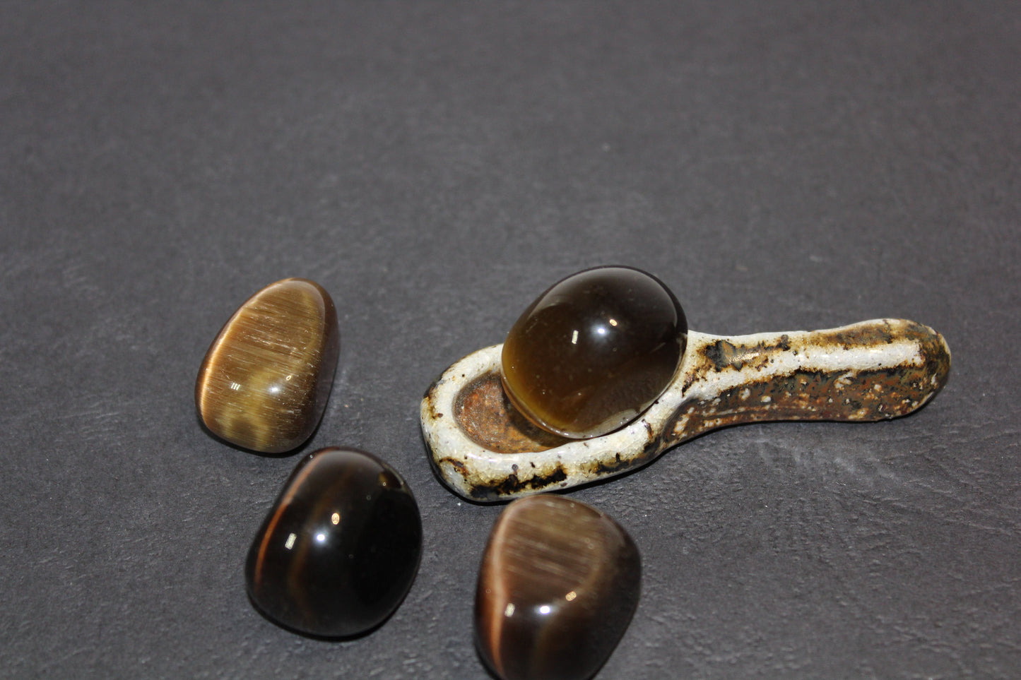 Tumbled - Cat's Eye - Brown