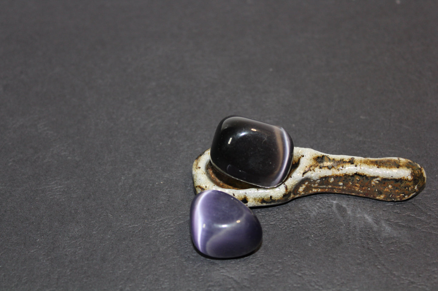 Tumbled - Cat's Eye - Lt Purple