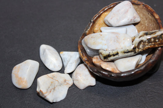 Tumbled - Blue Chalcedony - med