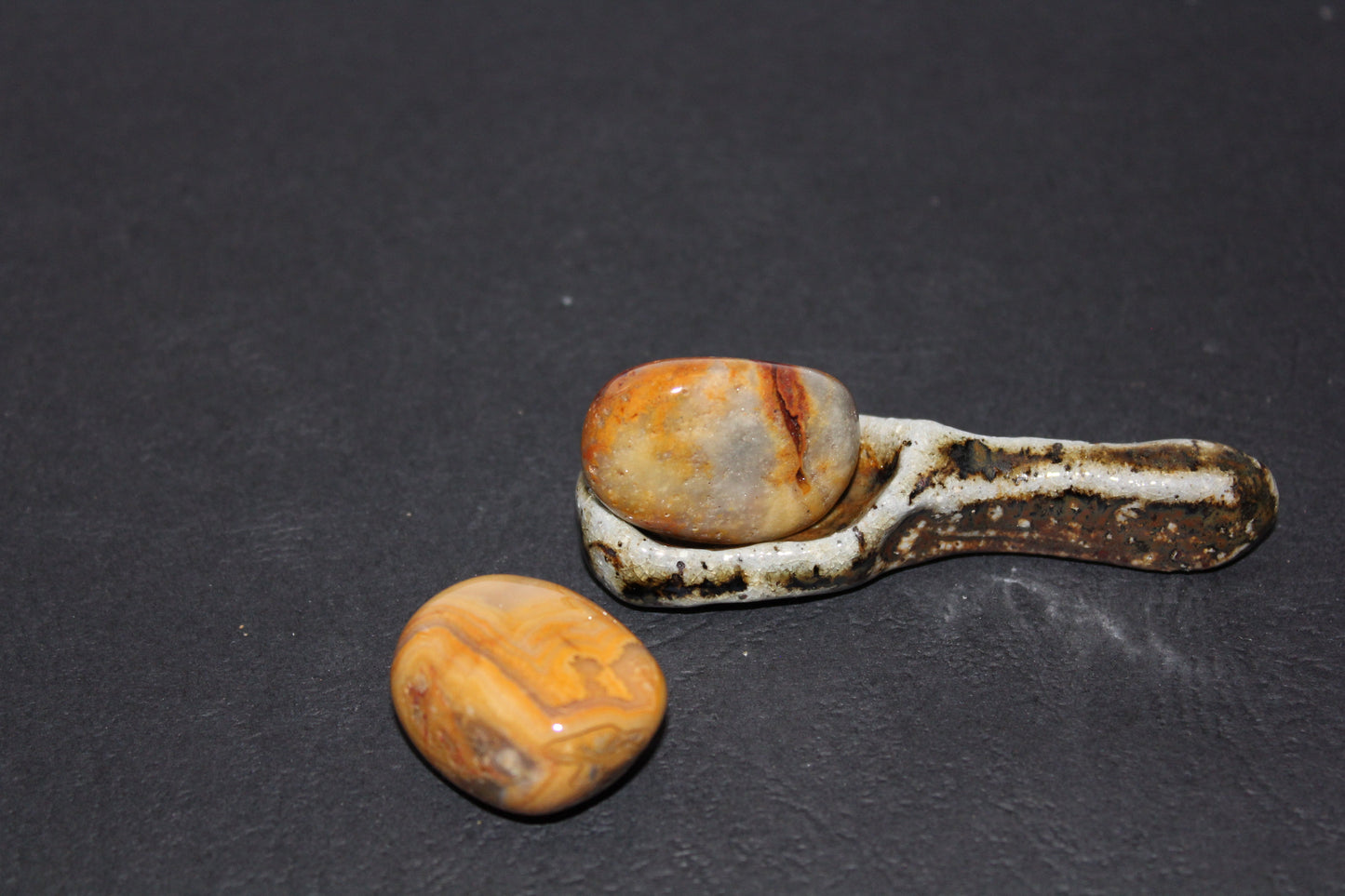 Tumbled - Crazy Lace - A+ - med