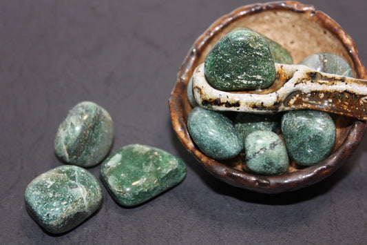 Tumbled - Burmese Jade - med