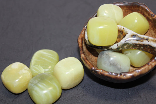 Tumbled - Lemon Jade (Bowenite) - lge