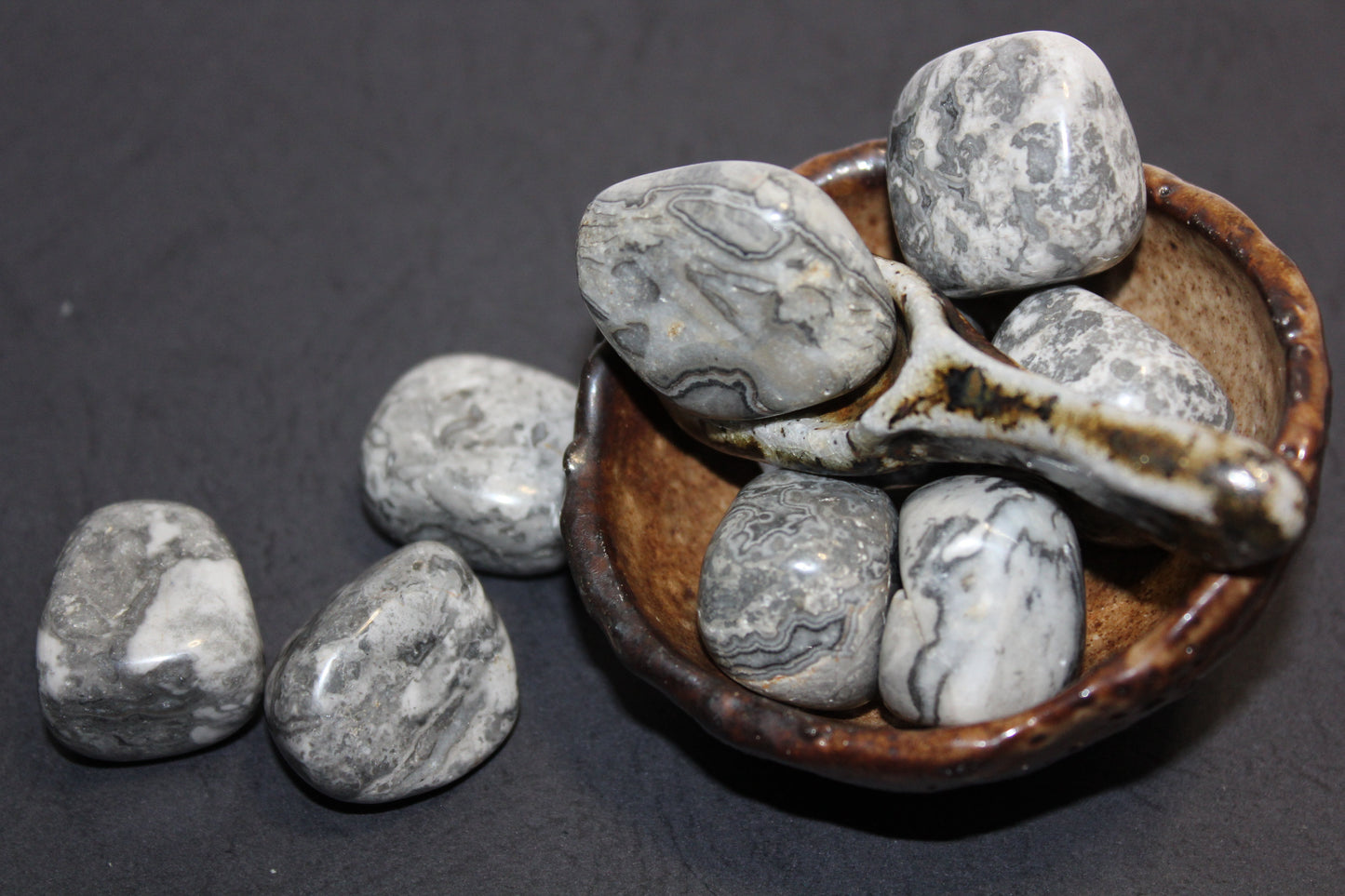 Tumbled - Shell Jasper - med