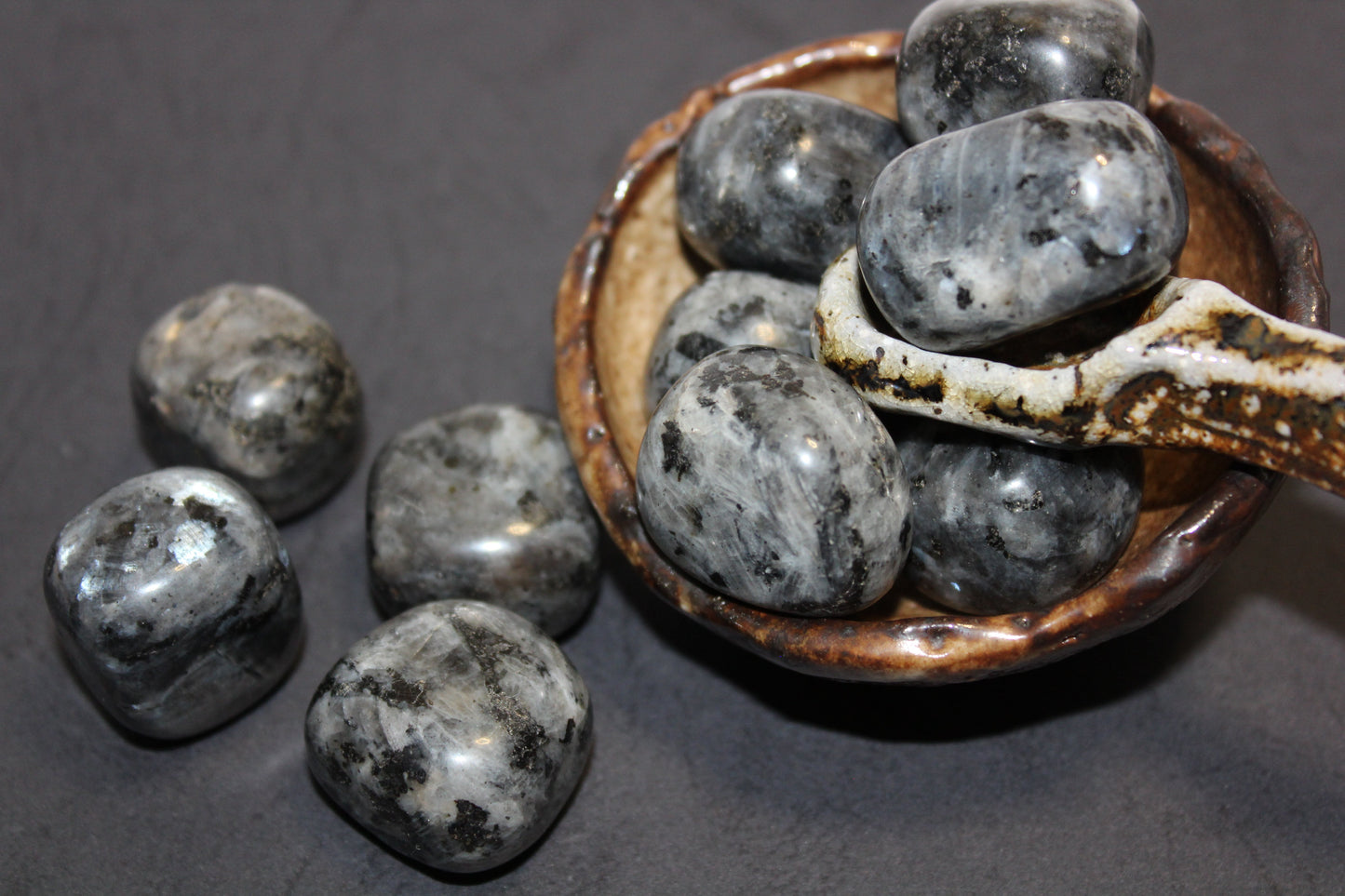 Tumbled - Larvikite - lge