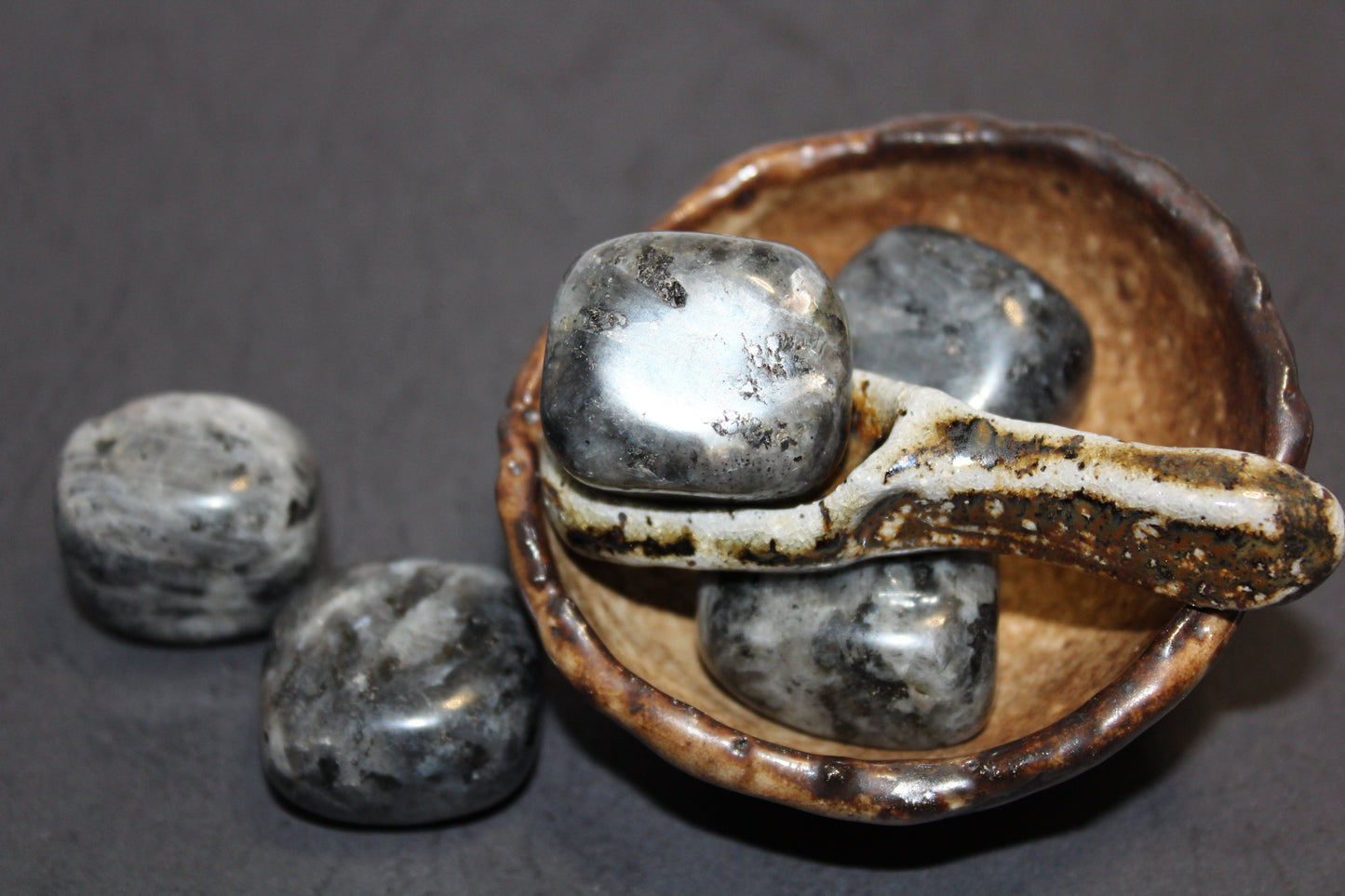 Tumbled - Larvikite - xlge