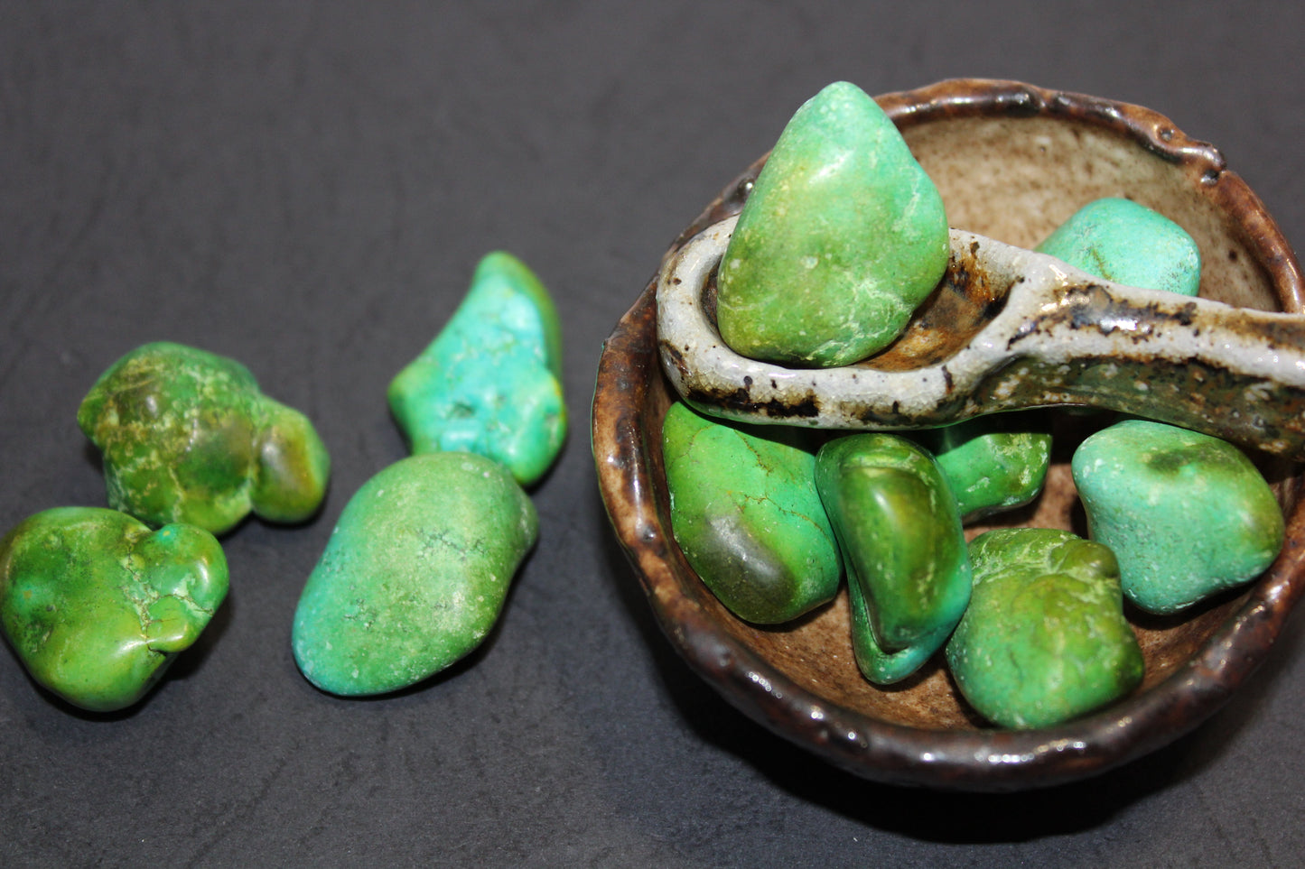 Tumbled - Green Magnesite - A+ - med