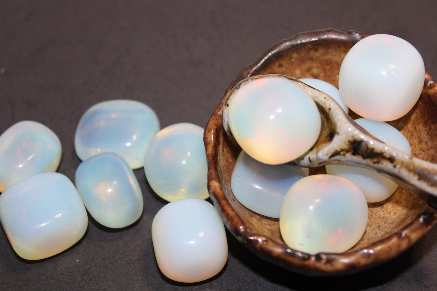 Tumbled - Opalite - med