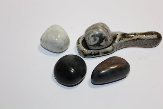 Tumbled - Picasso Stone - med