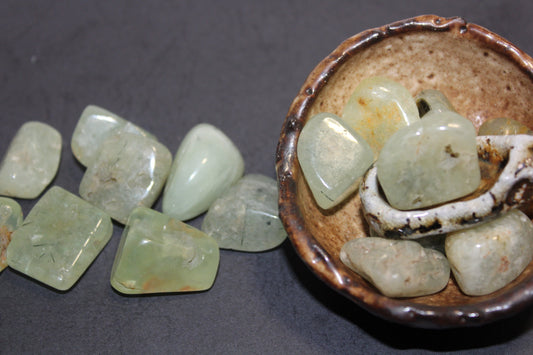 Tumbled - Prehnite - sml