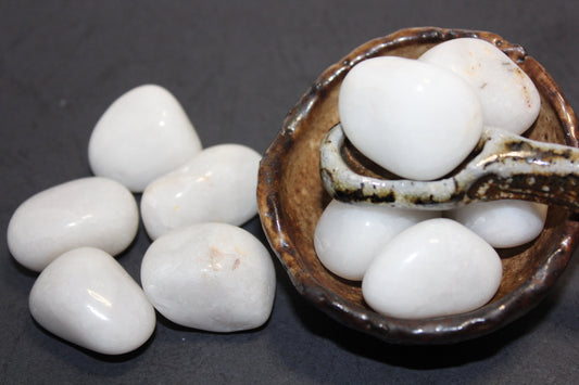 Tumbled - Snow Quartz - lge