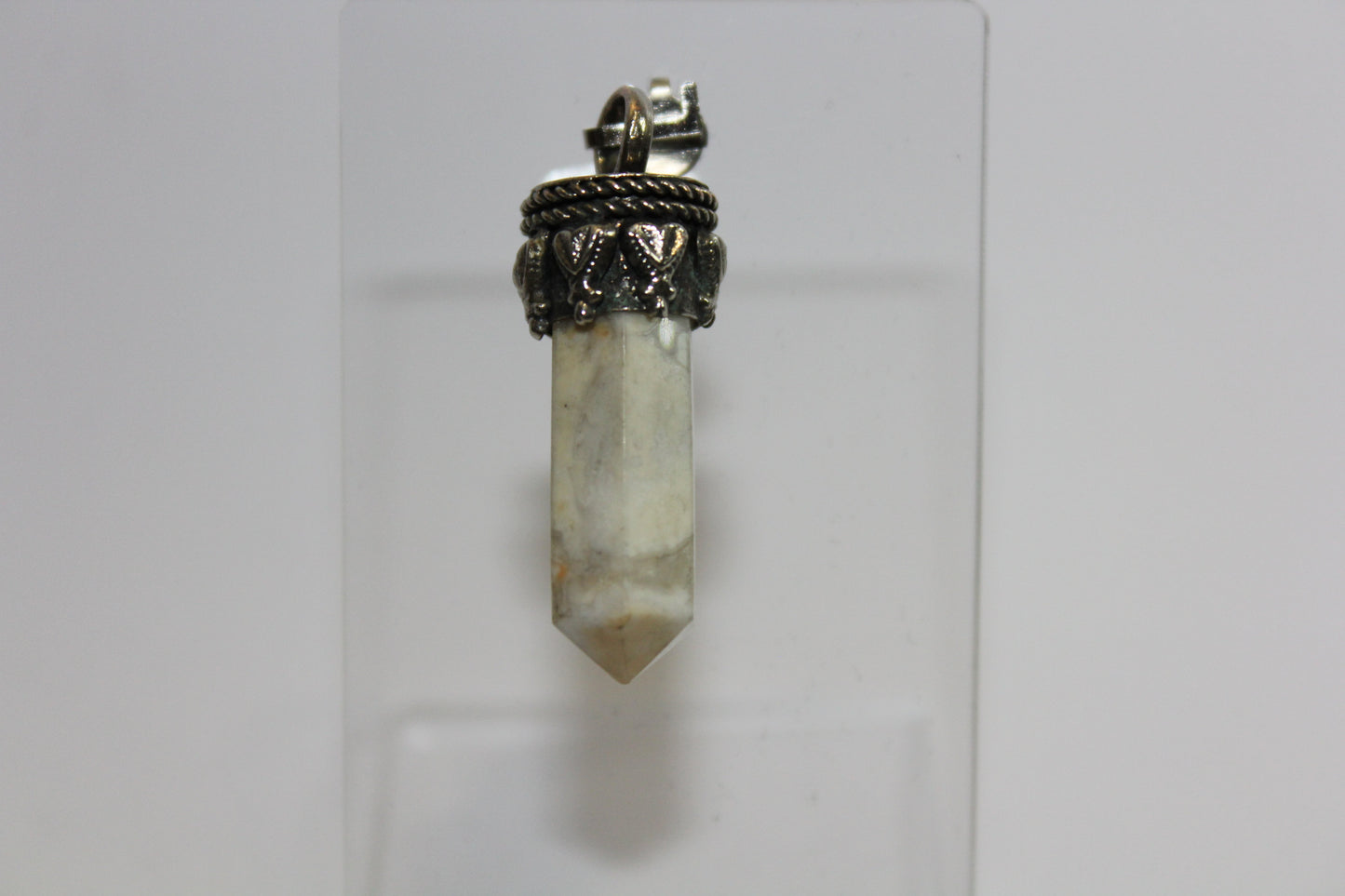 Pendant - Generator - Howlite - med
