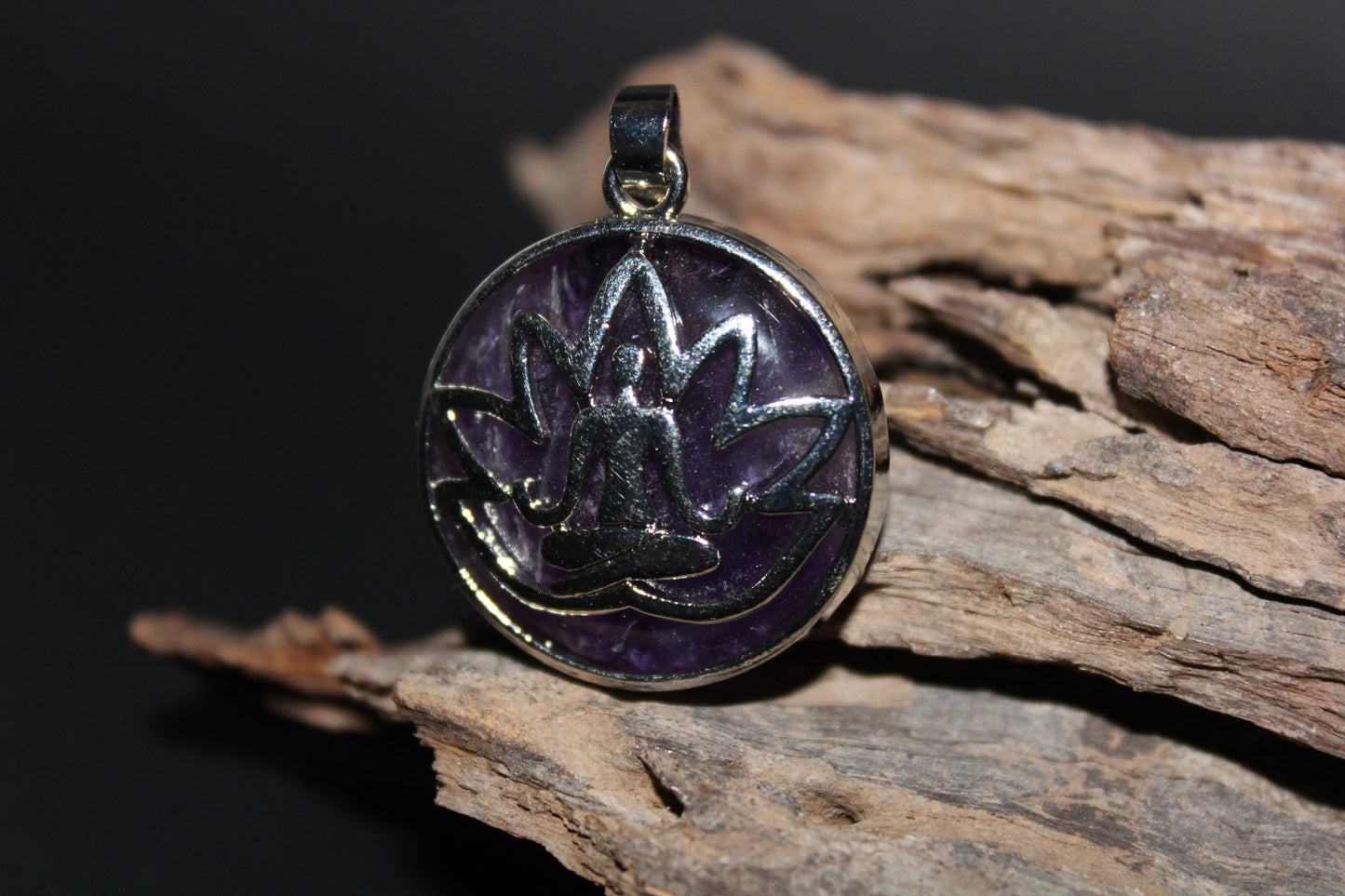 Pendant - Buddha/Lotus Flower - Amethyst