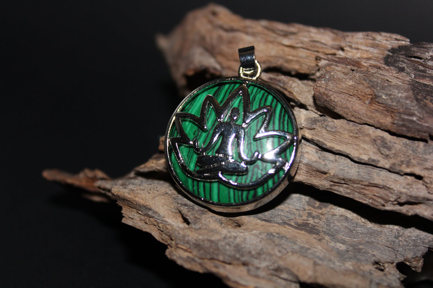 Pendant - Buddha/Lotus Flower - Green Howlite