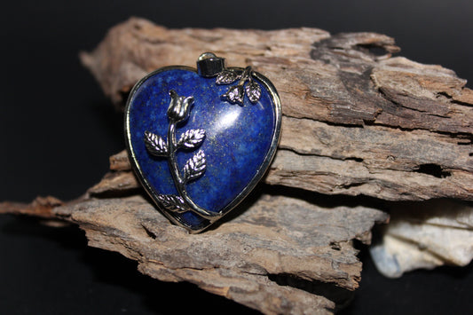Pendant - Heart with Flowers - Lapis Lazuli