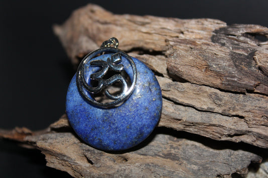 Pendant - OM - Lapis Lazuli