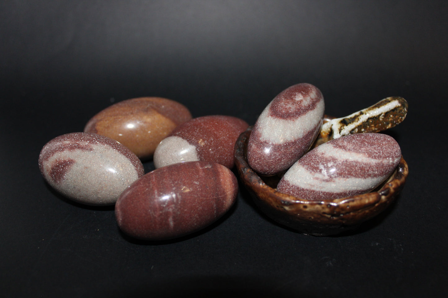 Carved - Egg - Shiva Lingham (polished) - sml/med