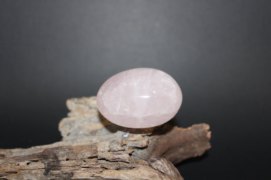 Polished - Rose Quartz - freeform - sml
