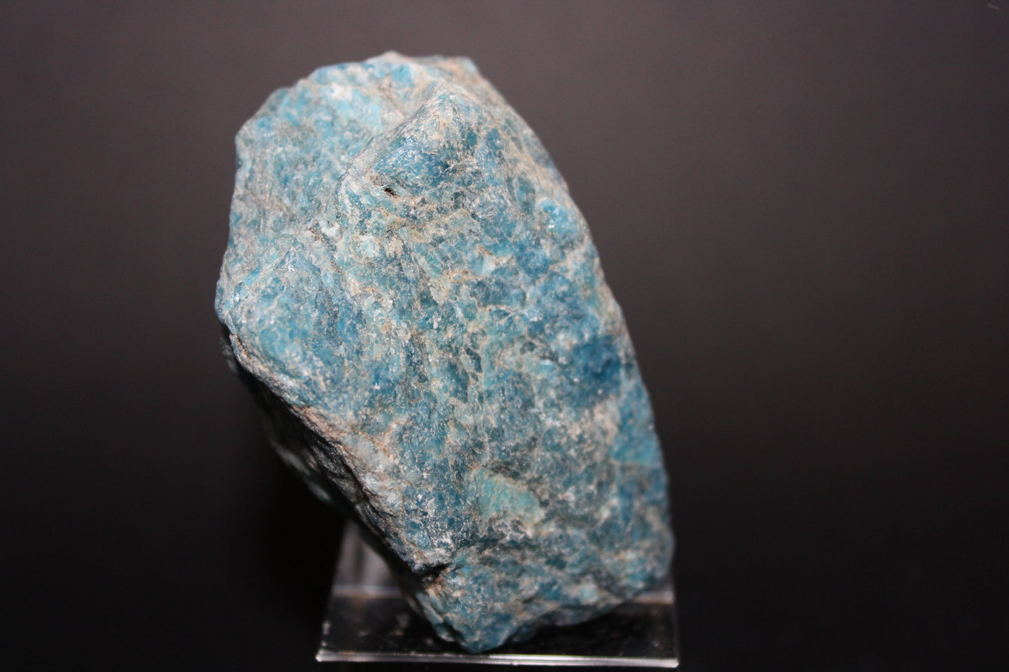 Raw - Apatite - med