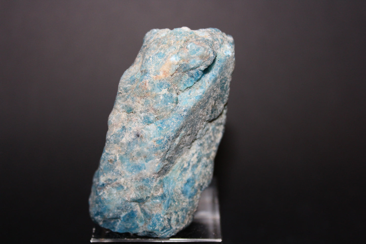 Raw - Apatite - med