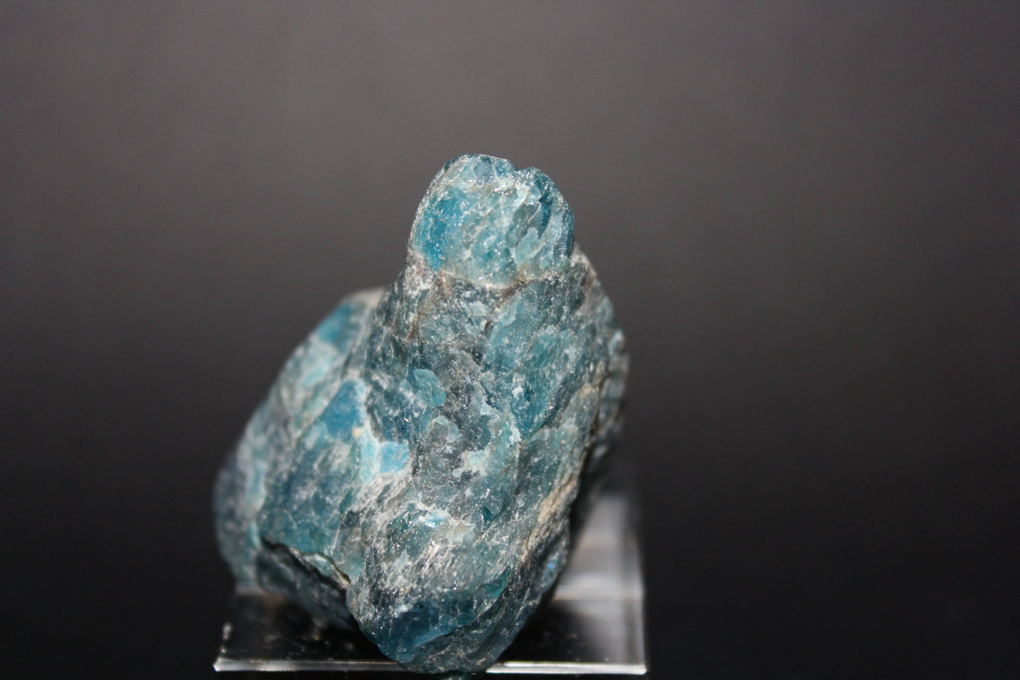 Raw - Apatite - med