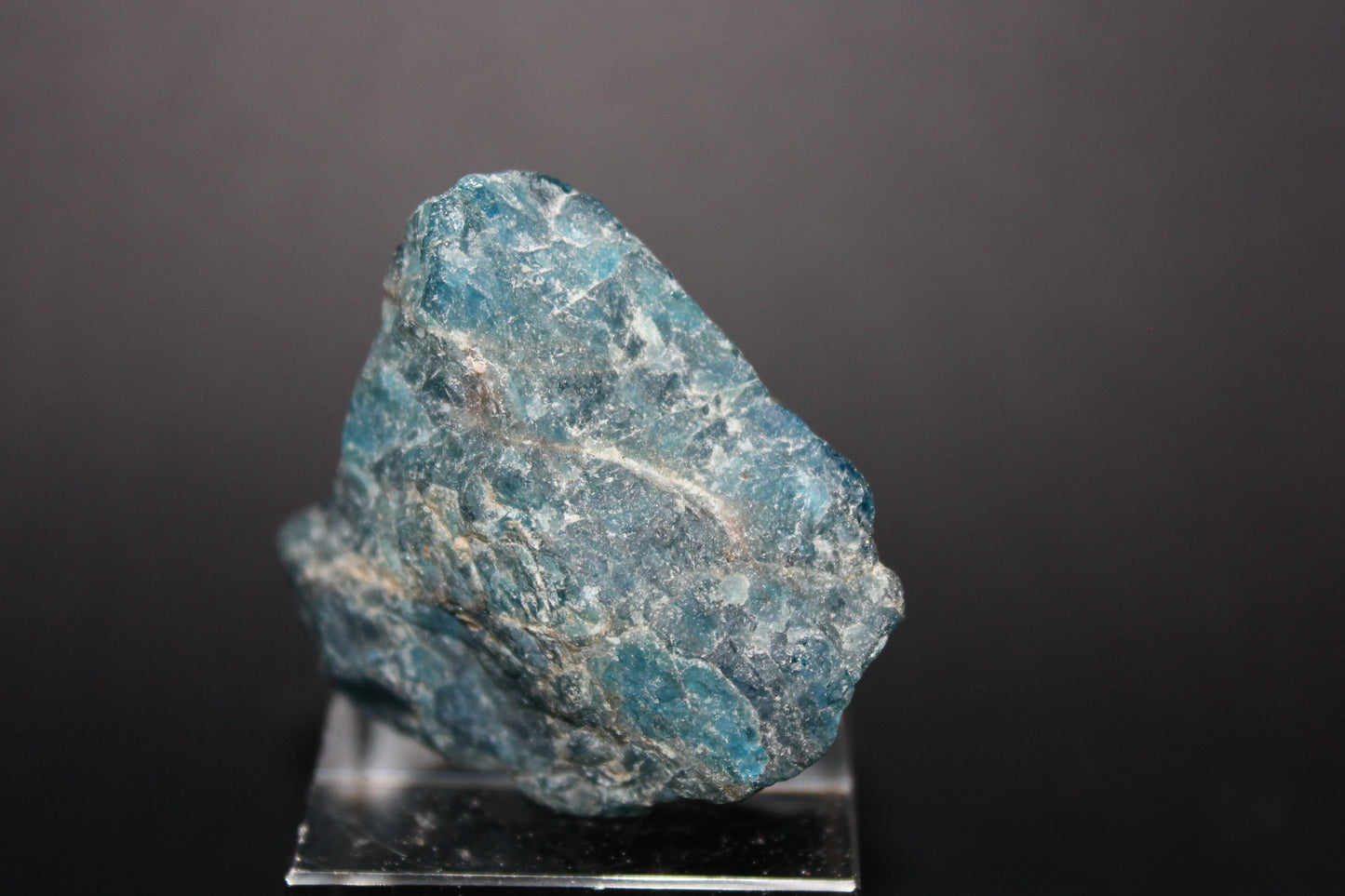 Raw - Apatite - med