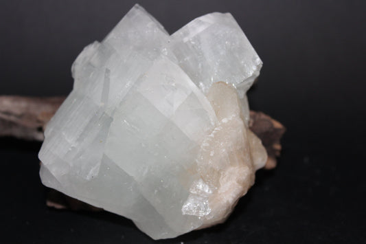 Raw - Apophyllite (with Stilbite) - med/lge