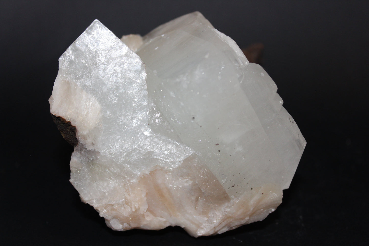 Raw - Apophyllite (with Stilbite) - med/lge