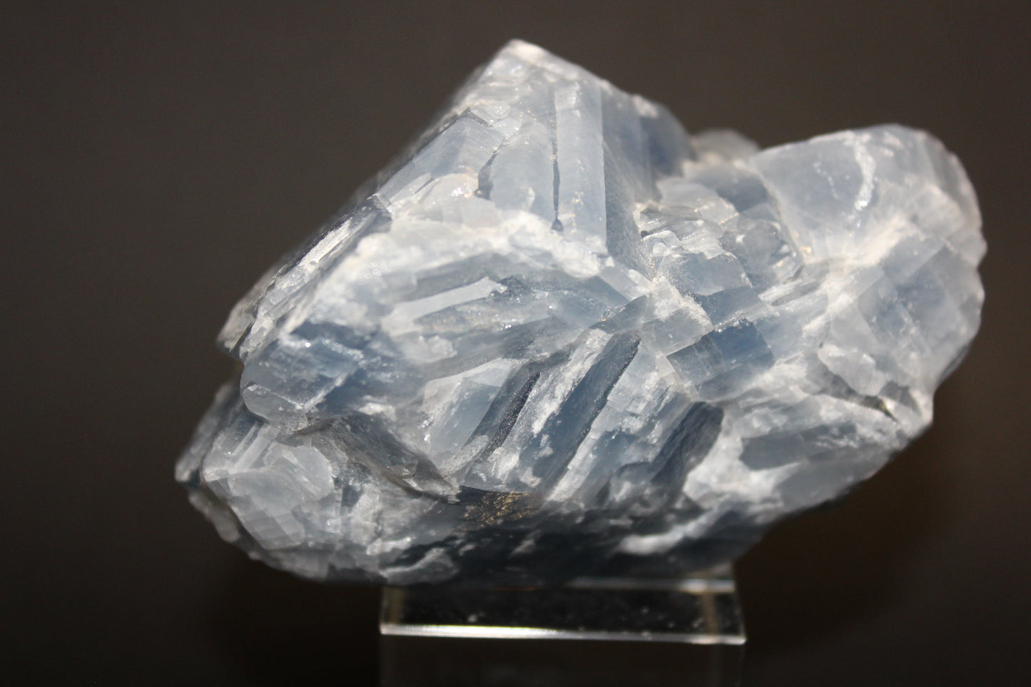 Raw - Blue Calcite - med/lge