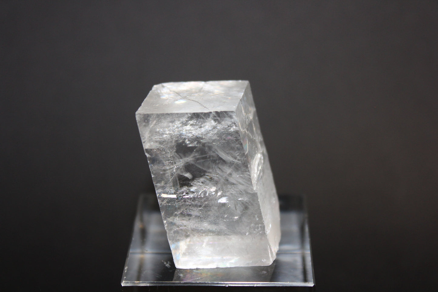 Raw - Calcite (Optical - Rhomboid) - sml/med