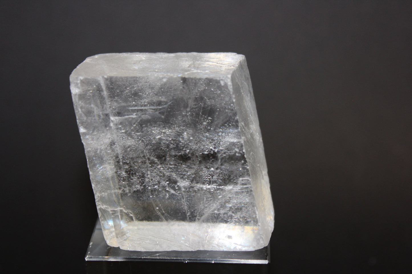 Raw - Calcite (Optical - Rhomboid) - med
